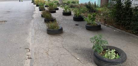 В каком году в Ельце появятся качественные тротуары везде?!