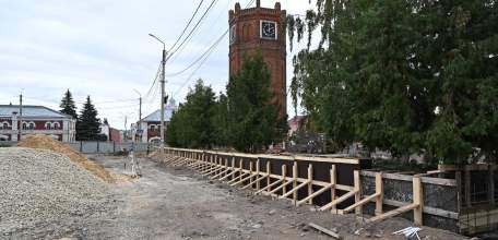 Продолжается реконструкция скверов И.А. Бунина и М.С. Соломенцева