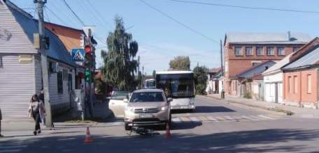 В Ельце в столкновении с иномаркой пострадал велосипедист