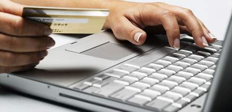 Ельчанку обманул интернет-магазин