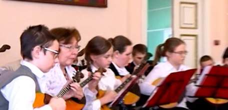 Двери в мир музыки: детская школа искусств № 1 продолжает набор учащихся по разным специальностям