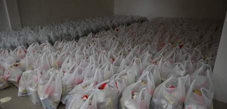 Многодетные елецкие семьи получили продовольственные наборы