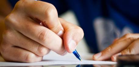 По результатам прокурорской проверки должностное лицо оштрафовано за нарушение порядка рассмотрения обращений граждан