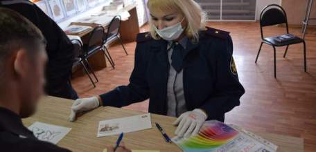 Сотрудники группы социальной защиты осужденных ИК-3 УФСИН России по Липецкой области оказали практическую помощь осужденным, достигшим пенсионного возраста