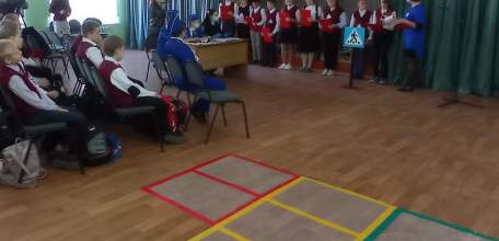 Учащиеся МБОУ «Лицея № 5 г. Ельца» приняли участие в тематической игре по Правилам дорожного движения «Умники и умницы»