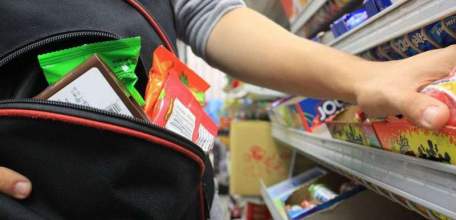 В октябре в Ельце возбуждено 2 уголовных дела за магазинные кражи