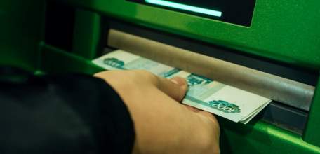 В Ельце злоумышленники украли деньги с банковского счета умершего гражданина