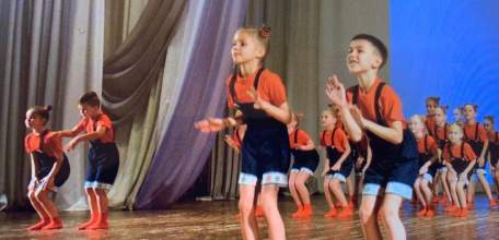 Подготовительная группа ОХК "Росинка" из Ельца стала победителем сразу двух конкурсов