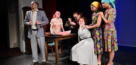 Елецкий драматический театр «Бенефис» приглашает на премьеру спектакля «Ветеран»