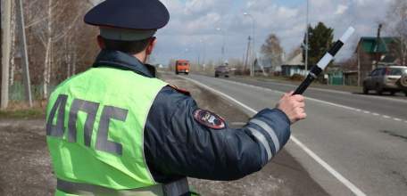 37 нарушений ПДД выявили инспекторы ГИБДД в Елецком районе за последние два дня