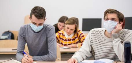 Вузы Липецкой области продолжают работать в обычном режиме