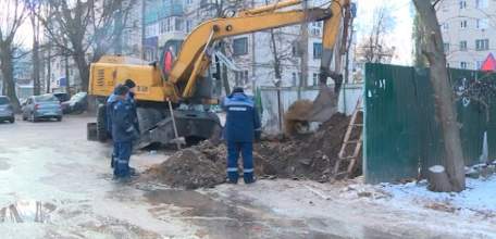 Ударили морозы &ndash; прорвало трубы: коммунальщикам пришлось ликвидировать две аварии