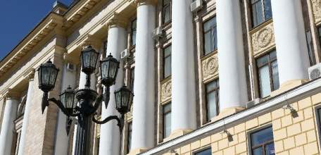 Трое липецких ученых получат областныепремии имени Н.Г. Басова по 250 тысяч рублей