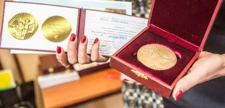 Депутаты облсовета утвердили список кандидатов на получение почетного знака «За верность отцовскому долгу»