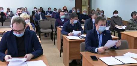 Оптимизация рабочих процессов: депутаты Ельца поддержали реструктуризацию администрации