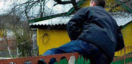 В Ельце совершены 2 кражи из дачных домиков