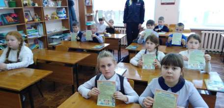 В пос. Ключ Жизни Елецкого района прошли уроки для учащихся по правилам дорожного движения