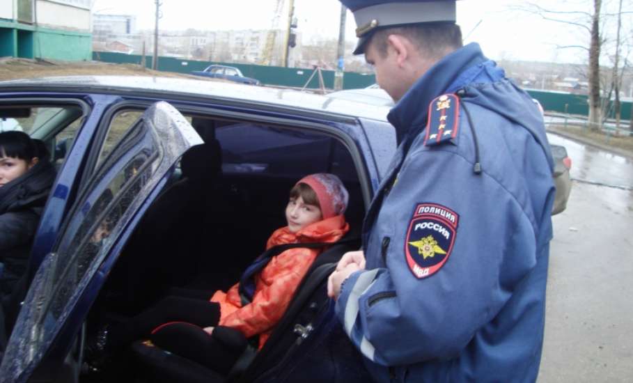 9-10 декабря в Ельце водителей проверят на нарушения ПДД при перевозке детей