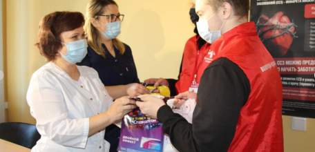 Лекарства на сумму более 4 млн рублей получили бесплатно в Липецкой области пациенты с коронавирусом