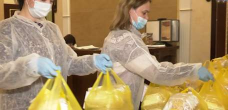 АО «Энергия» помогает в борьбе с коронавирусной инфекцией: ежедневно горячее питание получают 150 елецких медиков