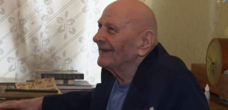 «С новым годом, ветераны!»: депутаты, промышленники и руководство Ельца присоединились к всероссийской акции