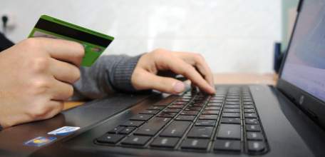 Жителя Елецкого района интернет-мошенник обманул на крупную сумму