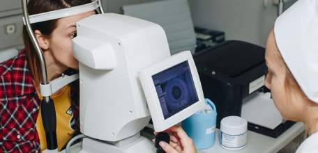 Елецкие офтальмологи и отоларингологи будут лечить детей с помощью высоких технологий