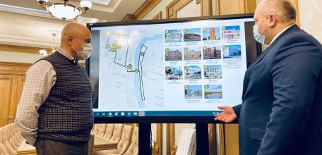 Игорь Артамонов и Евгений Боровских обсудили план реконструкции исторической части Ельца