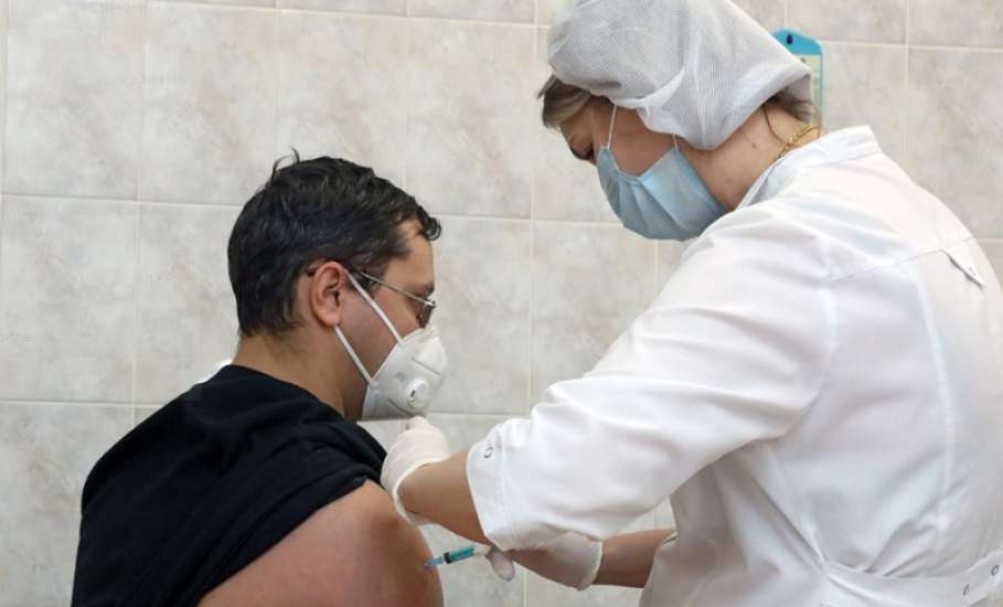 Прививки от COVID-19 сделали около 9 тысяч жителей Липецкой области