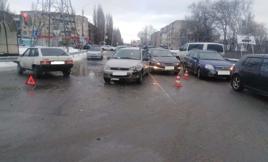 ДТП в Ельце на перекрестке трассы "Дон"