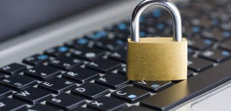 Суд оштрафовал ельчанку за неправомерный доступ к компьютерной информации