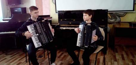 Школы искусств в регионе получают музыкальные инструменты в рамках нацпроекта