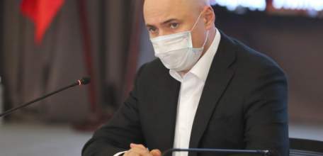 Игорь Артамонов сообщил об отмене запрета на работу кафе и ресторанов ночью