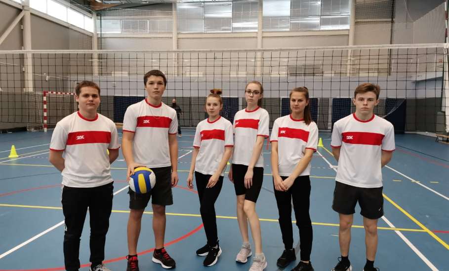 В Елецком районе подведены итоги фестиваля по волейболу в зачёт круглогодичной спартакиады учащихся