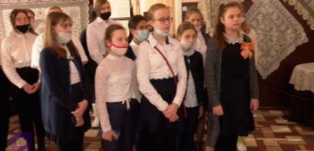 Актуально во все времена: елецкие школьницы обучаются кружевоплетению