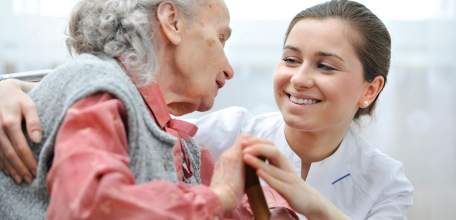 Игорь Артамонов отменил повышение тарифов на соцобслуживание