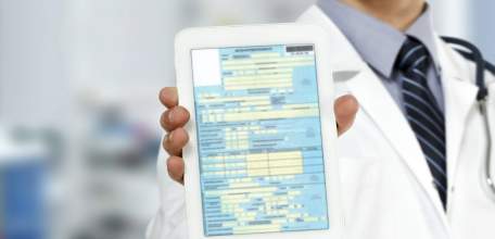 Нужно ли распечатывать и хранить электронные больничные?