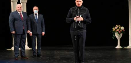 Торжественное награждение ельчанок в преддверии праздника 8 марта