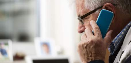 Телефонные мошенники снова обманули двух ельчан на крупную денежную сумму