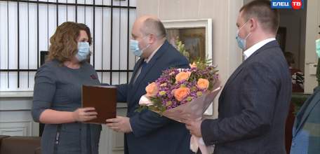 Лучших работников жилищно-коммунального хозяйства наградили почётными грамотами и благодарственными письмами