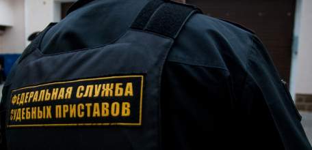 В Ельце следователи устанавливают обстоятельства причинения телесных повреждений судебному приставу при аресте имущества должника