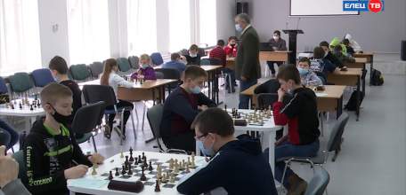 &laquo;Белая ладья&raquo; начинает и выходит в финал: елецкий &laquo;Кванториум&raquo; принимал участников регионального этапа всероссийских соревнований по шахматам