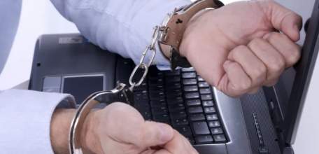 Сотрудниками полиции задержан подозреваемый в совершении мошенничеств по продаже товаров через сеть Интернет