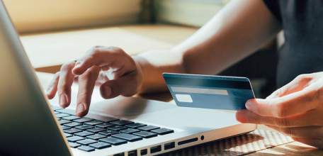 Жители Липецкой области могут онлайн оформить льготы на оплату ЖКУ