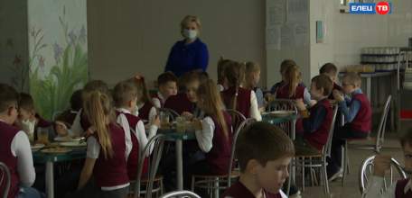 Вкусно и полезно: специалисты управления образования и родительская ассоциация проверили качество питания в лицее №5