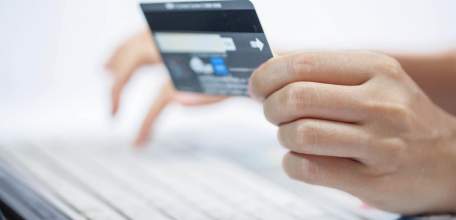 Ельчанку обманул водитель из сервиса поиска попутчиков