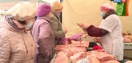 «Эх, полным-полна коробушка»: в Ельце прошла областная ярмарка