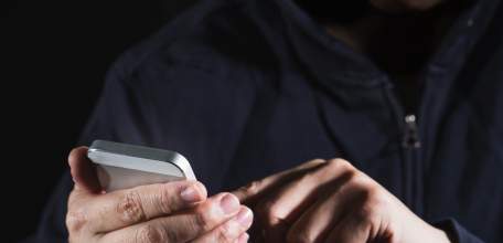 Елецкий городской суд признал виновным 21-летнего ельчанина в совершении кражи с банковского счёта