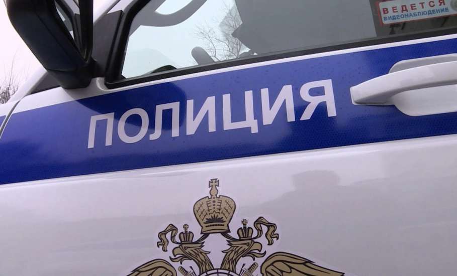Полиция Ельца задержала подозреваемых в краже строительного инвентаря из дачного домика