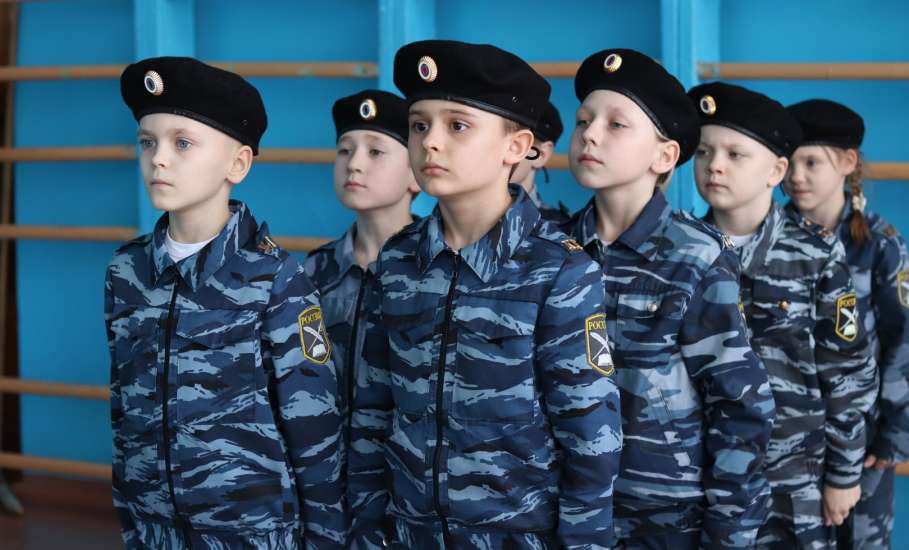 В Ельце прошел городской этап военно-спортивной игры «Патриот»